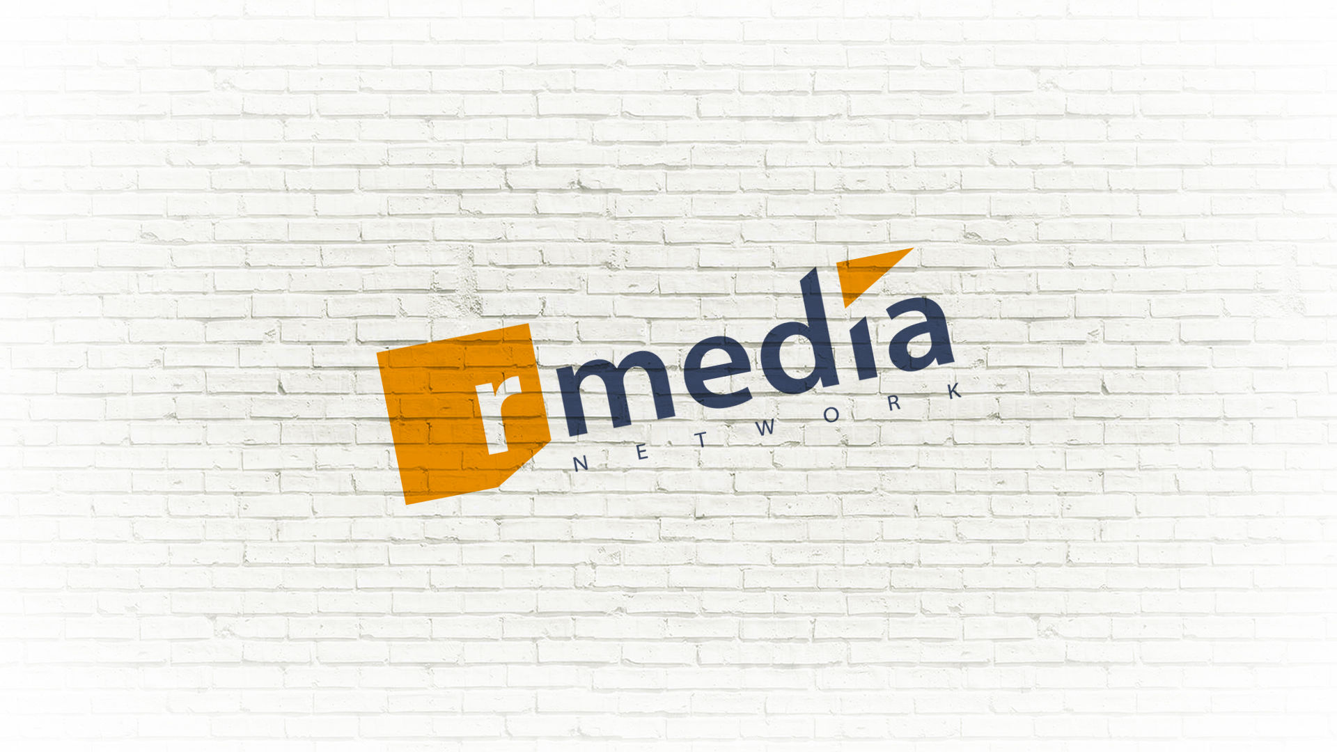 R Media Network Logo